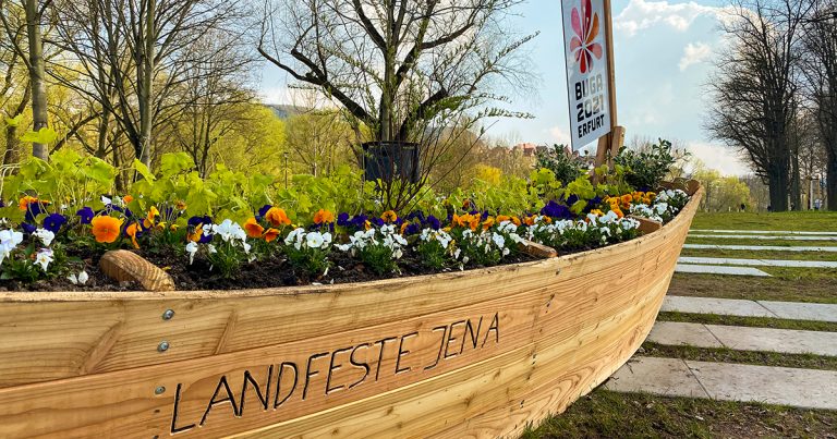Blumenboote auf der Landfeste Jena