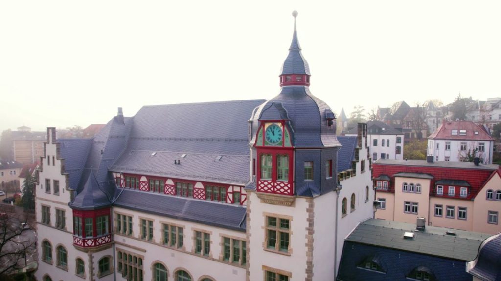 Drohnenaufnahme vom Turmgebäude des Volkshaus Jena