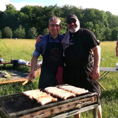 Grillfest im Freien am Steinkreuz in Jena