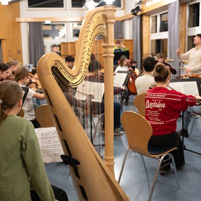 das JSO probt im großen Saal der MKS Jena