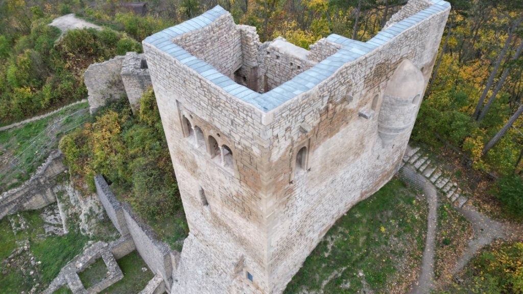 Lobdeburg mit Wohnturm