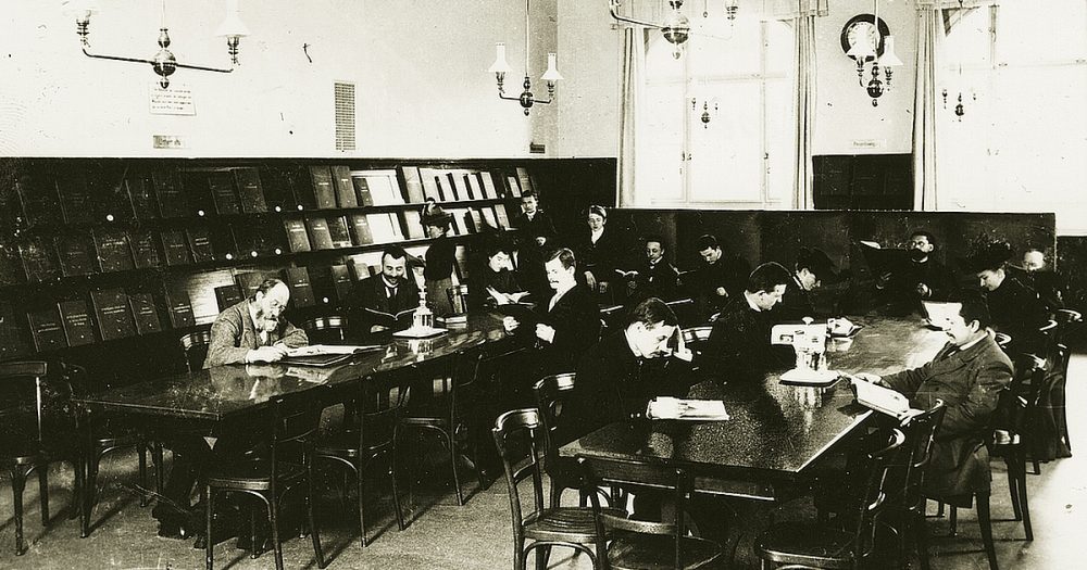 Leseraum der Jenaer Lesehalle um 1910