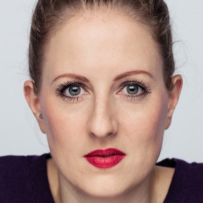 Portrait der Autorin Anne Freytag