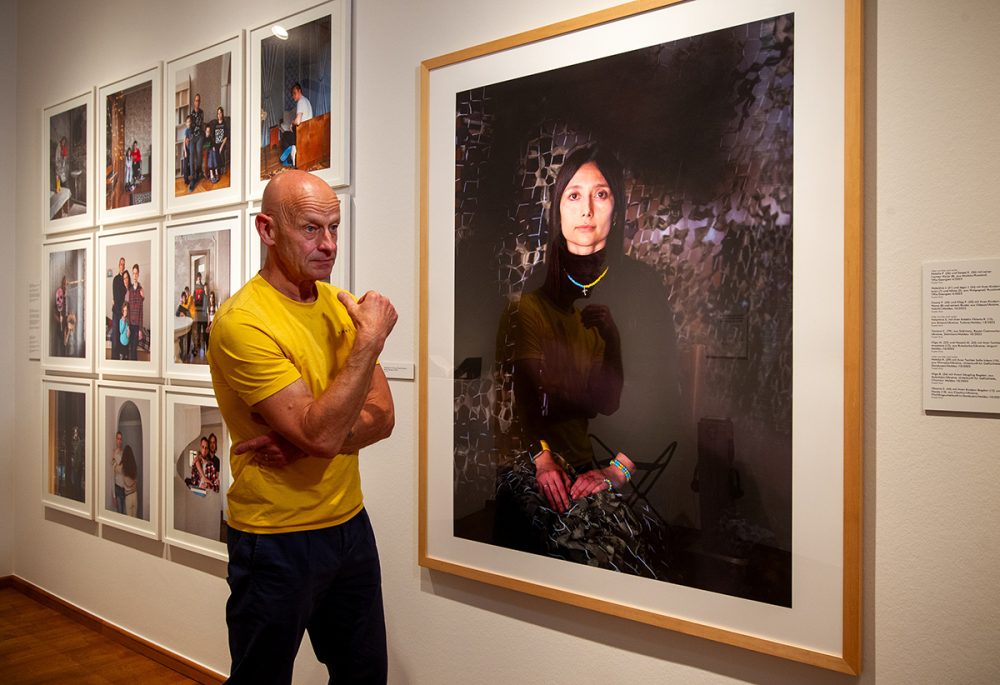 Frank Gaudlitz in der aktuellen Ausstellung in der Kunstsammlung Jena, Künstlerportrait